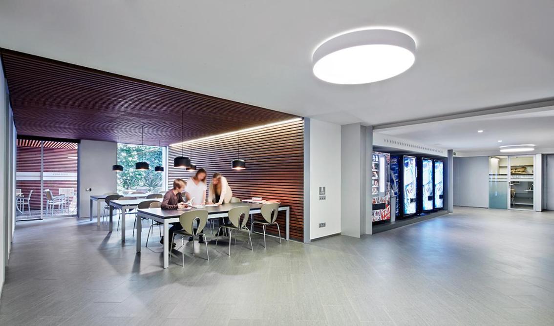 דירות ברצלונה Residencia Universitaria Sarria מראה חיצוני תמונה